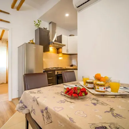 House Oaza Holiday home *