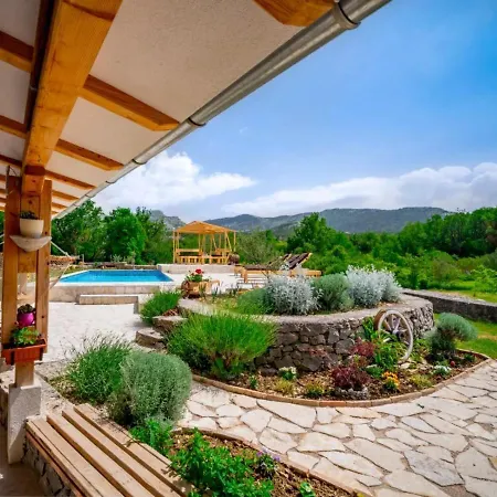 בית נופש House Oaza Zadvarje