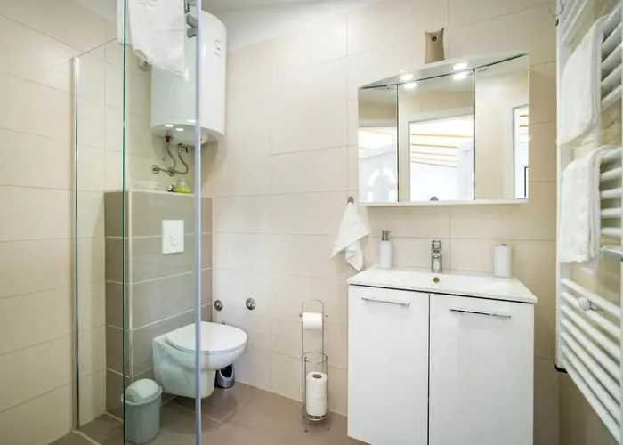 House Oaza בית נופש Zadvarje