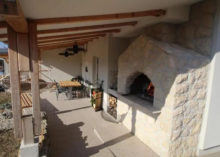 House Oaza בית נופש Zadvarje