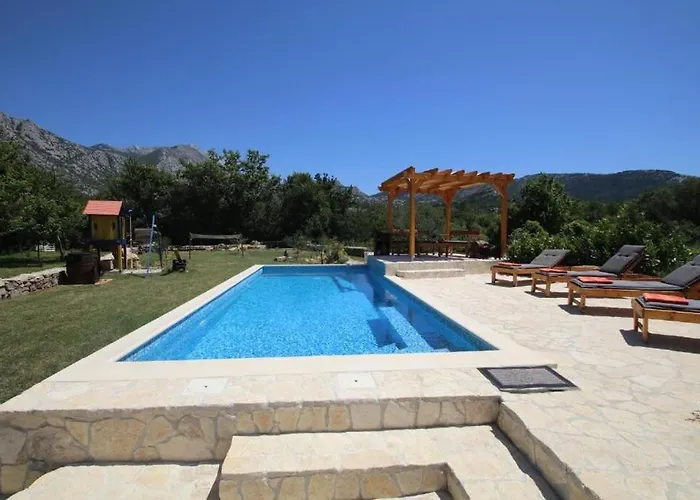 בית נופש House Oaza